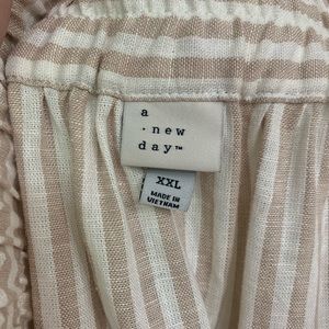 NWOT Tan & White Midi Skirt